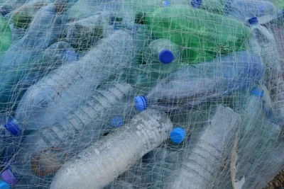 Plastikowe opakowania a zdrowie – na co trzeba uważać?